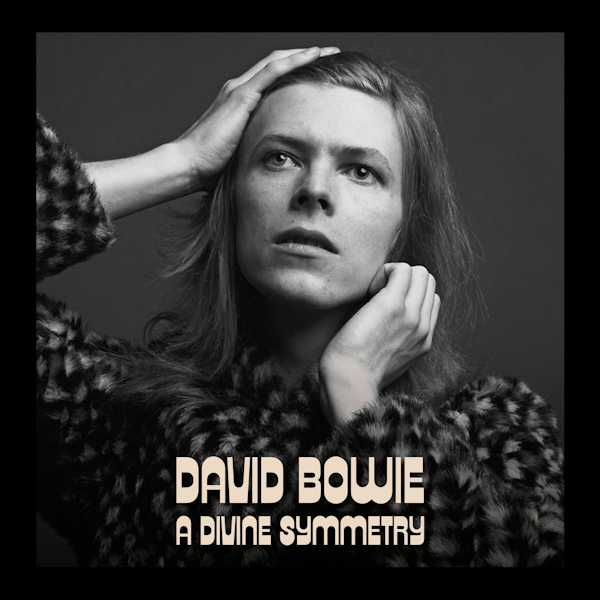 David Bowie - A Divine SymmetryDavid-Bowie-A-Divine-Symmetry.jpg