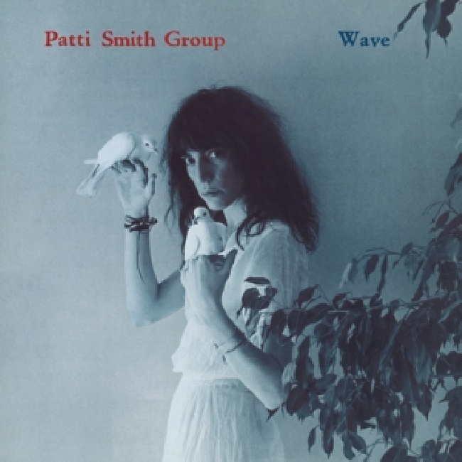 Patti Smith Group-Wave-1-LPtyswbnup.jpg