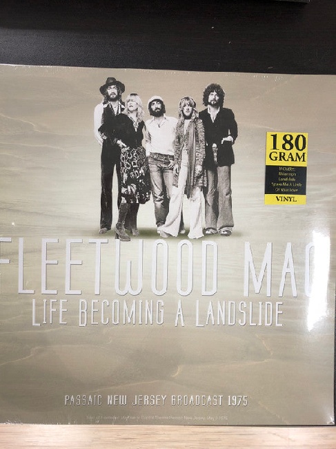 Session-38CD-Fleetwood Mac - Life Becoming A Landslide (CD)-CD11075047-097065576235f3737d60d6235f3737d60e16477028996235f3737d610_ab0920b1-c0f0-431f-9b69-c5e2f11a907c.jpg