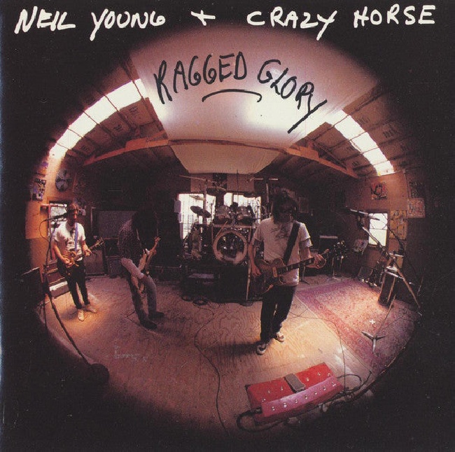 Sofie en Wil-Neil Young + Crazy Horse - Ragged Glory (CD Tweedehands)-CD Tweedehands1596389-08761307618af56f4bb00618af56f4bb031636496751618af56f4bb06.jpg