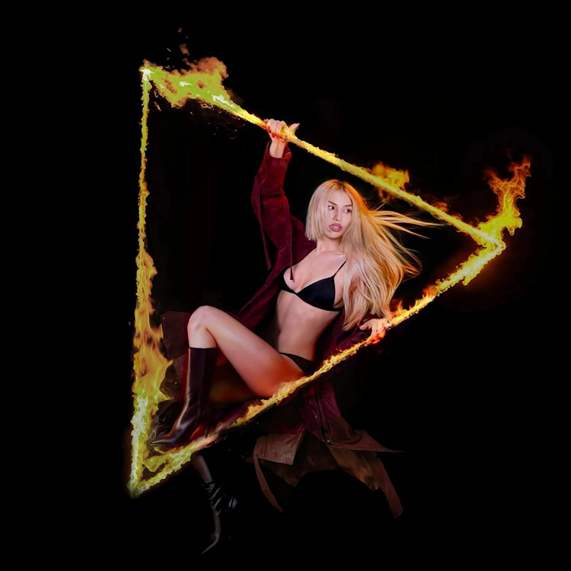 Ava Max - Don't Click PlayAva-Max-Dont-Click-Play.jpg